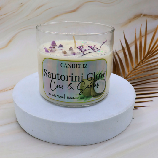 ✨🕊️ Vela Santorini Glow – Coco & Santal con Cuarzos Amatista (400 g)